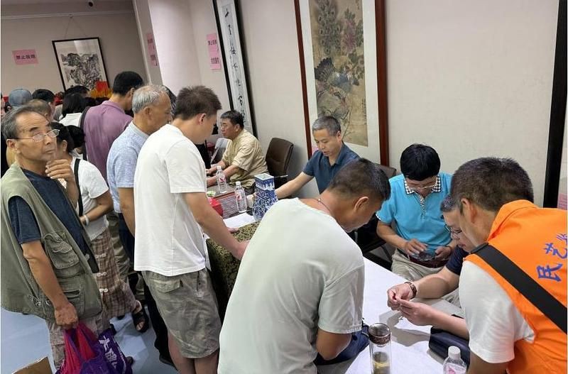 熱門古玩交易平臺(tái)對(duì)比，2025年古玩交易平臺(tái)對(duì)比分析