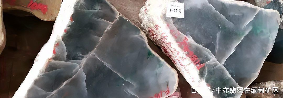 糯冰種翡翠手鐲圖片欣賞，糯冰種翡翠手鐲