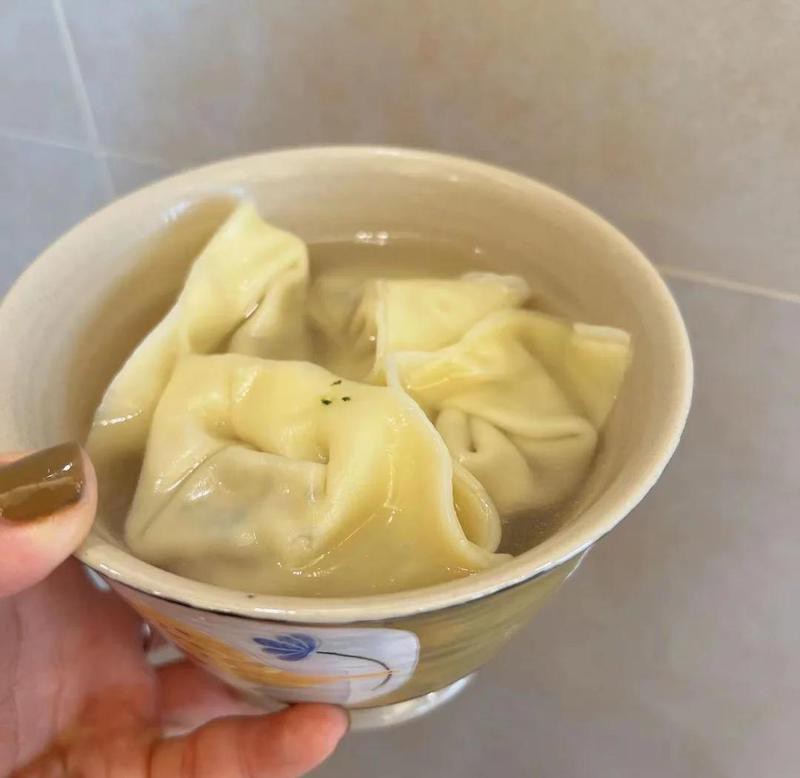 盤錦河刀魚1斤多少錢，盤錦河刀魚價(jià)格圖譜猶如遼河三角洲的水系般錯(cuò)綜復(fù)雜