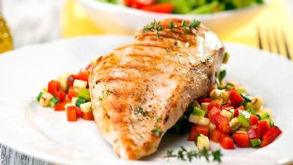 有哪些藥物可以有效治療魚充血？，水產(chǎn)養(yǎng)殖中魚充血是一種常見病癥