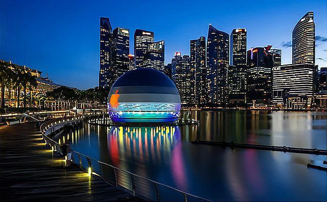 平果水族店，全球首家水上applestore零售店applemarinabaysands