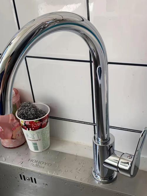 再給我一些水龍頭的圖片，328塊的創意水龍頭真的那么炫酷嗎你家的老舊水龍頭該換新了