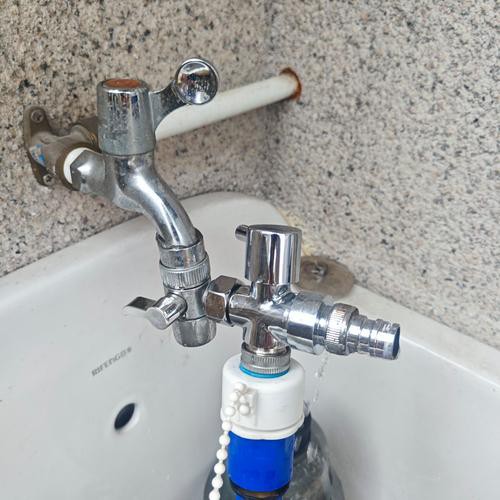 再給我一些水龍頭的圖片，328塊的創意水龍頭真的那么炫酷嗎你家的老舊水龍頭該換新了