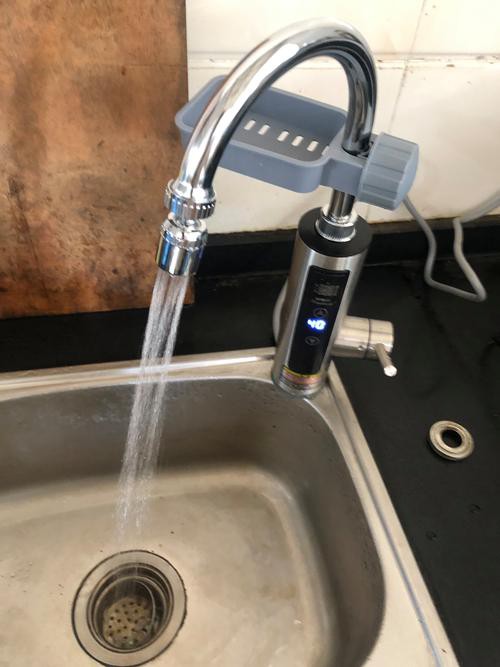 再給我一些水龍頭的圖片，328塊的創意水龍頭真的那么炫酷嗎你家的老舊水龍頭該換新了