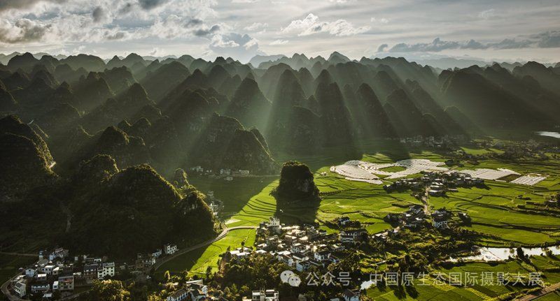 黔西南布依族苗族自治州魚缸定做，黔西南布依族苗族自治州的魚缸定做服務(wù) 黔西南布依族苗族自治州魚缸定做，黔西南布依族苗族自治州的魚缸定做服務(wù) 全國水族館企業(yè)名錄 第7張