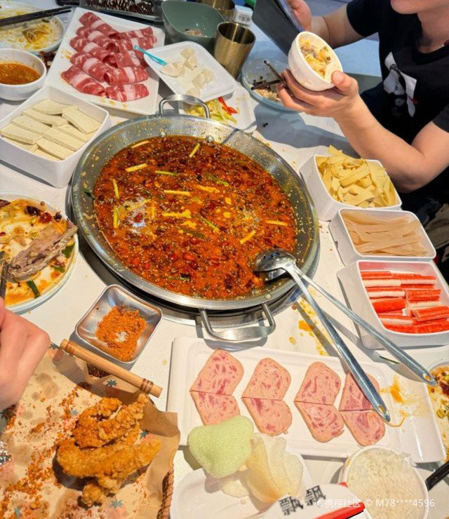 中衛(wèi)龍魚店，中衛(wèi)美食圖鑒之金大吉·鮮魚火鍋