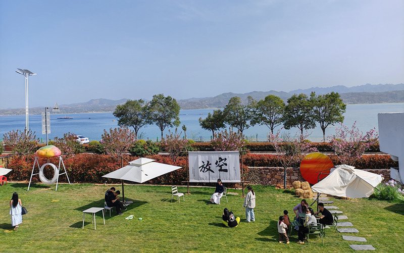 嵩縣龍魚(yú)店，嵩縣:一湖碧水景如畫(huà)“融湖”激發(fā)鄉(xiāng)村振興新活力