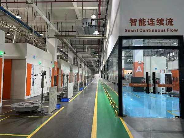 東莞蘇東最新消息，東莞市黃江鎮(zhèn)黨委書記蘇東率隊前往新市社區(qū)慰問新市社區(qū)