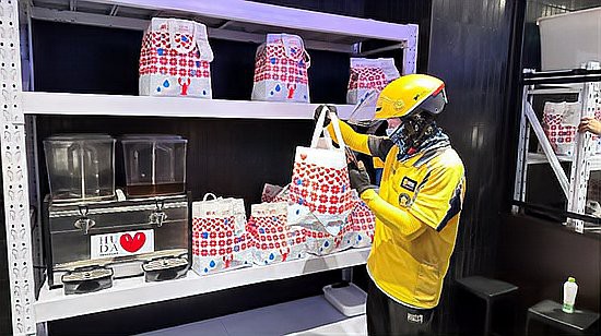 察布查爾龍魚店，如何判斷一個龍魚店是否專業(yè)