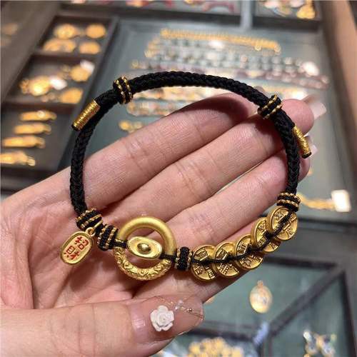鳳凰元寶圖片，鳳凰元寶作為一種融合傳統(tǒng)文化與現(xiàn)代審美的藝術(shù)形象