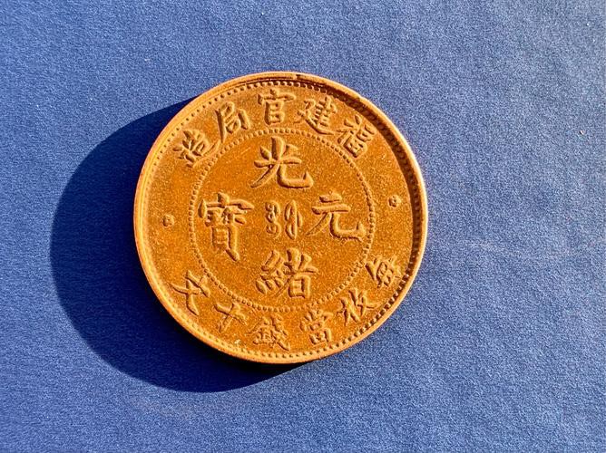 鳳凰元寶圖片，鳳凰元寶作為一種融合傳統(tǒng)文化與現(xiàn)代審美的藝術(shù)形象