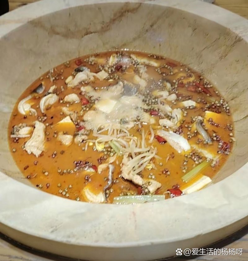 永濟(jì)龍魚(yú)店，永濟(jì)龍魚(yú)店：火車站旁的美味驚喜 永濟(jì)龍魚(yú)店，永濟(jì)龍魚(yú)店：火車站旁的美味驚喜 全國(guó)水族館企業(yè)名錄 第1張