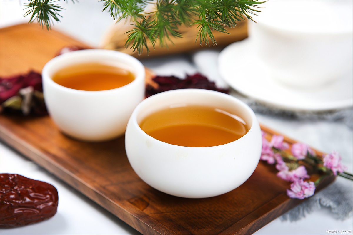 如何辨別帝王紅龍茶葉的真偽？，如何辨別帝王紅龍茶葉真偽