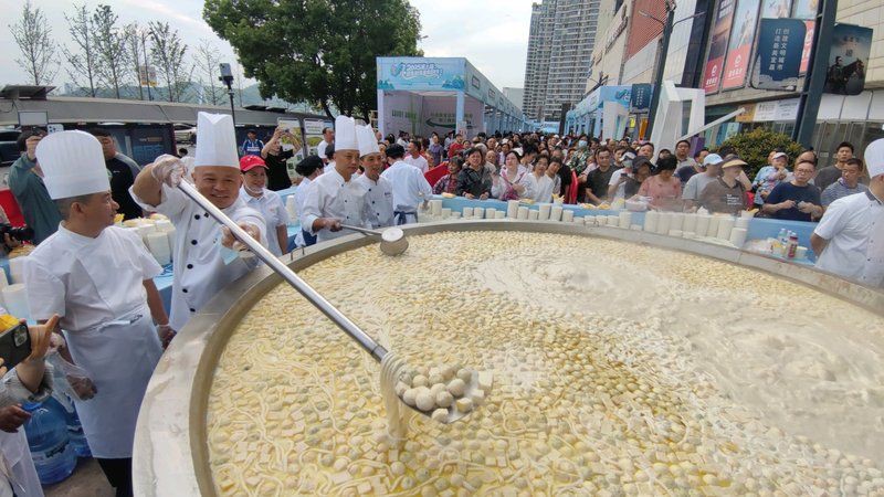 宜昌龍魚店，宜昌抗洪官兵免費送魚湯