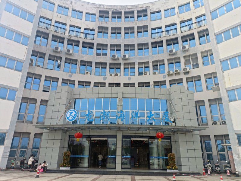 欽州水族館，探秘欽州水族館：一場(chǎng)跨越五洲奇幻之窗的奇幻之旅