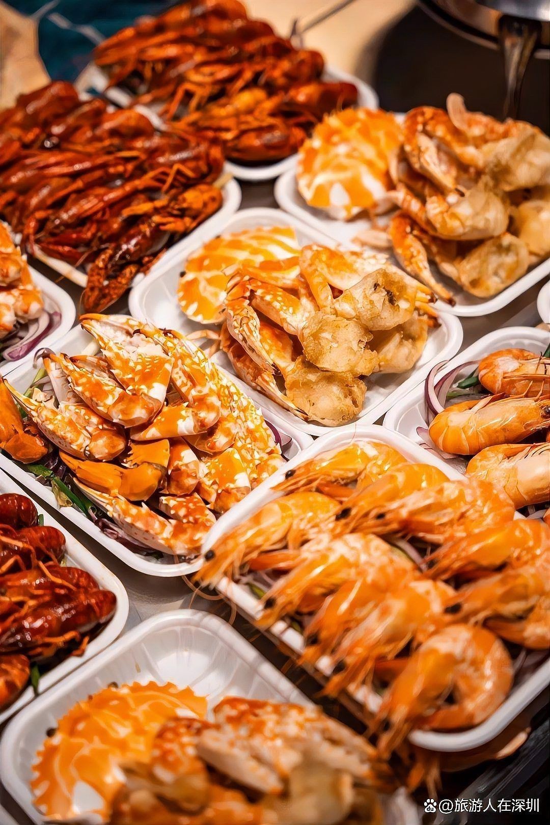 紅龍旗美食街小吃攻略，《紅龍旗美食街小吃攻略》