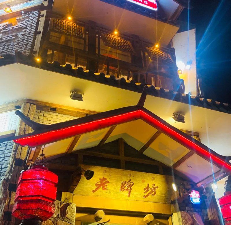雞西龍魚店，雞西地區(qū)的牡丹魚相關(guān)店鋪呈現(xiàn)多元化發(fā)展態(tài)勢