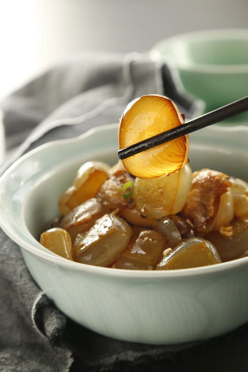 盤錦龍魚店，盤錦市擁有多家特色水產與觀賞魚相關店鋪興隆臺區的三姐妹魚店