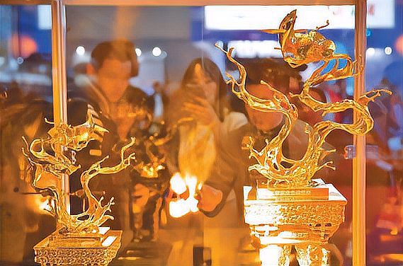 清新龍魚店，清新龍魚店年產(chǎn)值約10億元里水龍魚“游向”世界南海區(qū)政府網(wǎng)站