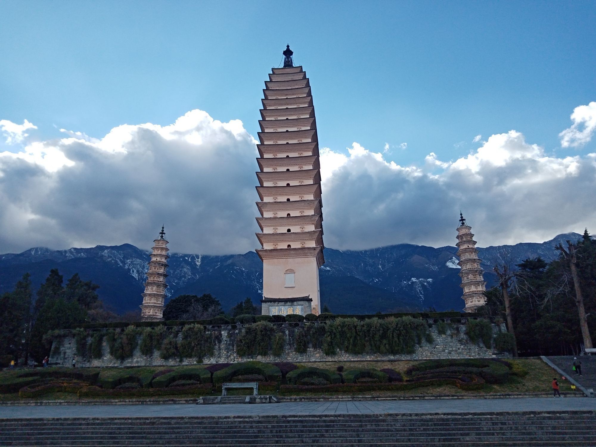 建三江歸佳木斯,那紅興隆呢，紅興隆與建三江平原農(nóng)墾總局的特殊存在，但并非由其直接管轄