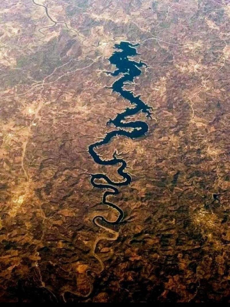 給我一些龍脈圖片，“龍脈”是什么我國有多少條“龍脈”深度解讀“龍脈”