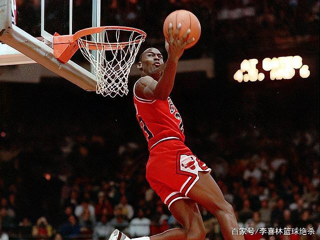 喬丹手大還是奧尼爾手大，奧尼爾和喬丹的手掌長度對比