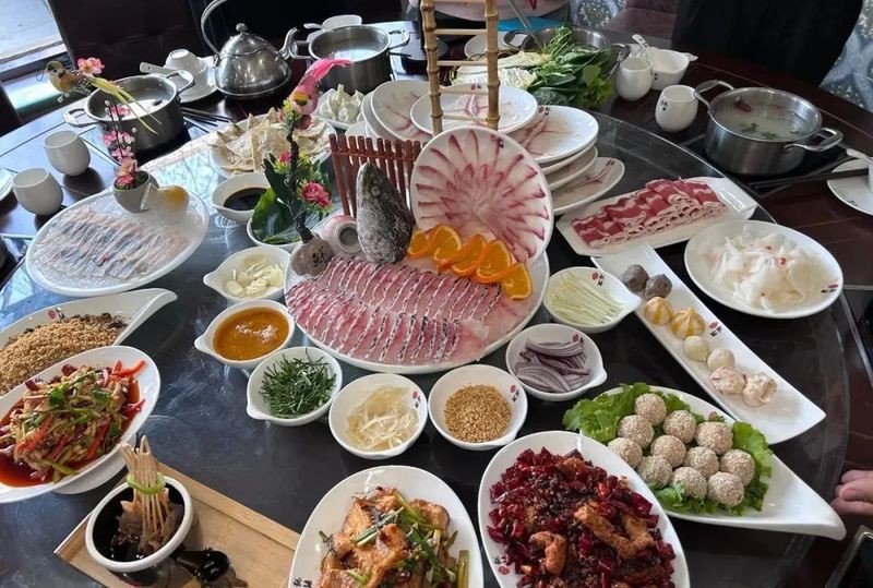 扶余龍魚店，咱屯子鍋臺魚(扶余店)美食種草