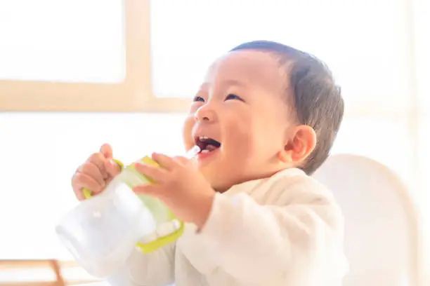 紅尾皇冠魚兇不兇，紅尾皇冠魚怎么養？