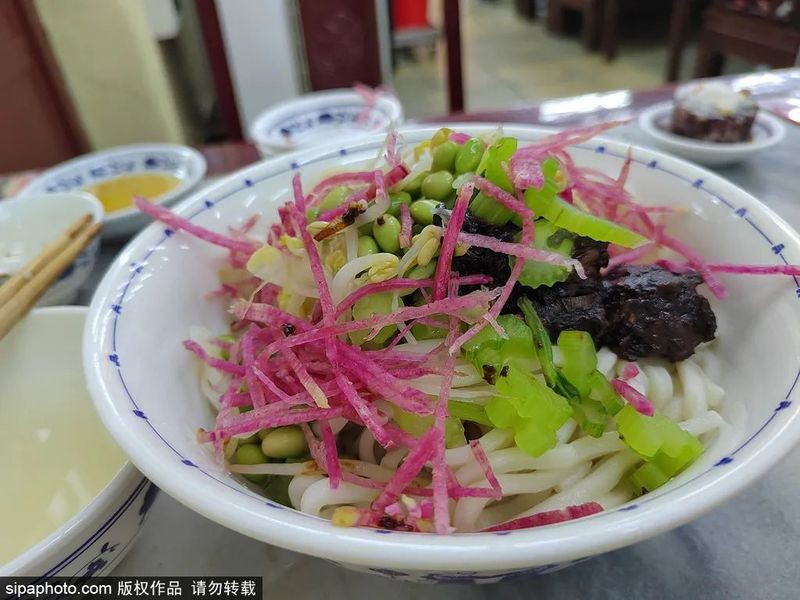 開原龍魚店，原龍魚店即開原市龍魚府水煮魚飯店成立于2023年7月10日
