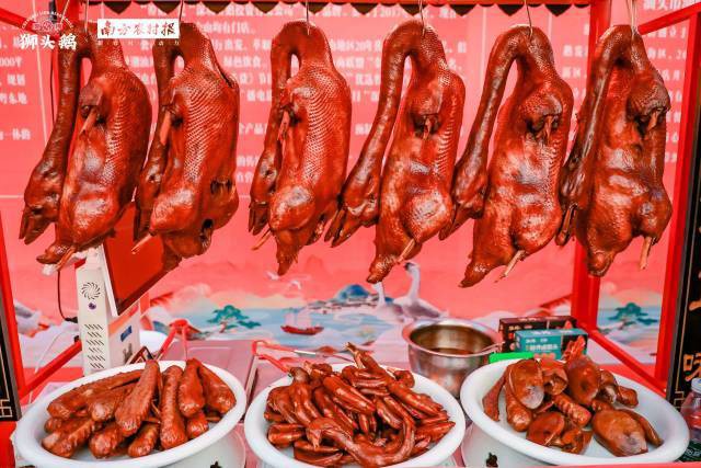榮昌龍魚店，南方新聞網(wǎng)榮昌龍魚店的營業(yè)時間是榮昌龍魚店的具體地址在哪里 榮昌龍魚店，南方新聞網(wǎng)榮昌龍魚店的營業(yè)時間是榮昌龍魚店的具體地址在哪里 全國水族館企業(yè)名錄 第7張