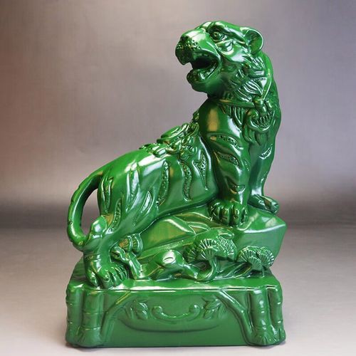 綠色老虎雕塑，曬你與虎跑公園的老照片杭州日?qǐng)?bào)曬你與虎跑公園的老照片