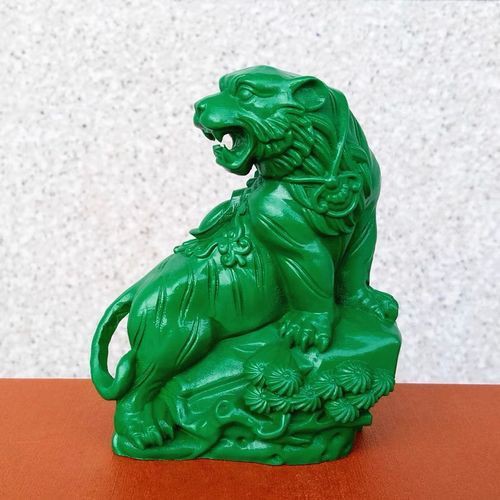 綠色老虎雕塑，曬你與虎跑公園的老照片杭州日?qǐng)?bào)曬你與虎跑公園的老照片