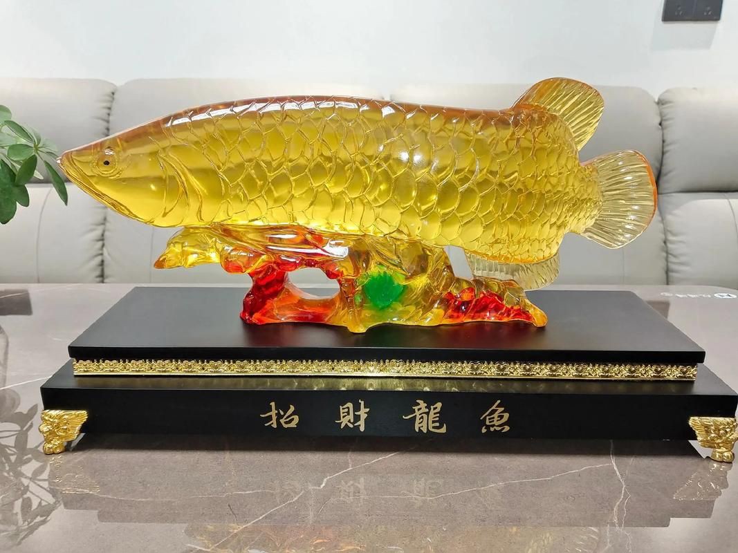緬甸龍魚擺件圖片，緬甸花梨木金龍魚擺件