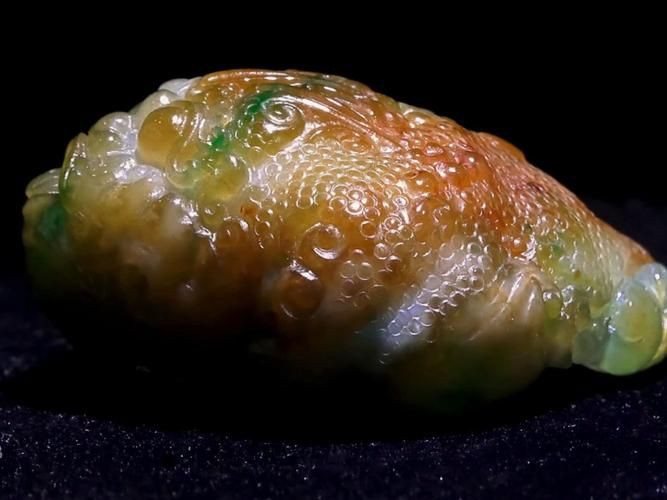 緬甸龍魚擺件圖片，緬甸花梨木金龍魚擺件