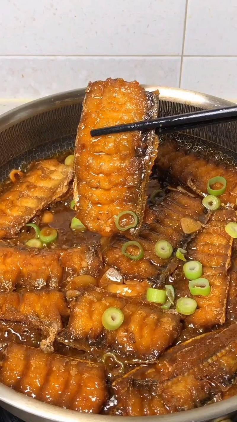 刀魚的最佳吃法，《刀魚的最佳吃法》刀魚的最佳吃法：清蒸刀魚的做法