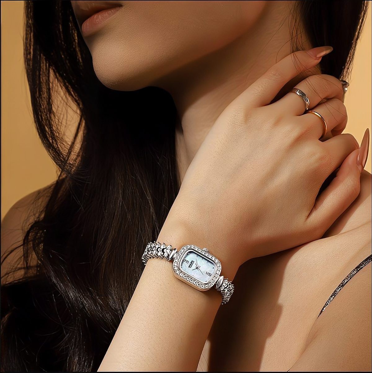 鳳凰指什么人，《山海經》\