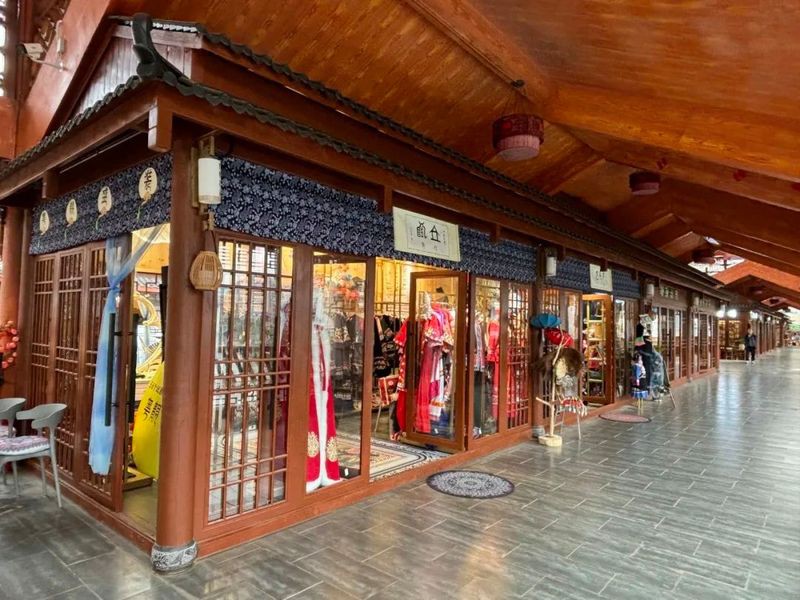 瑪沁水族店，“瑪沁水族店”公開資料中未查詢到關于“瑪沁水族店”的具體信息