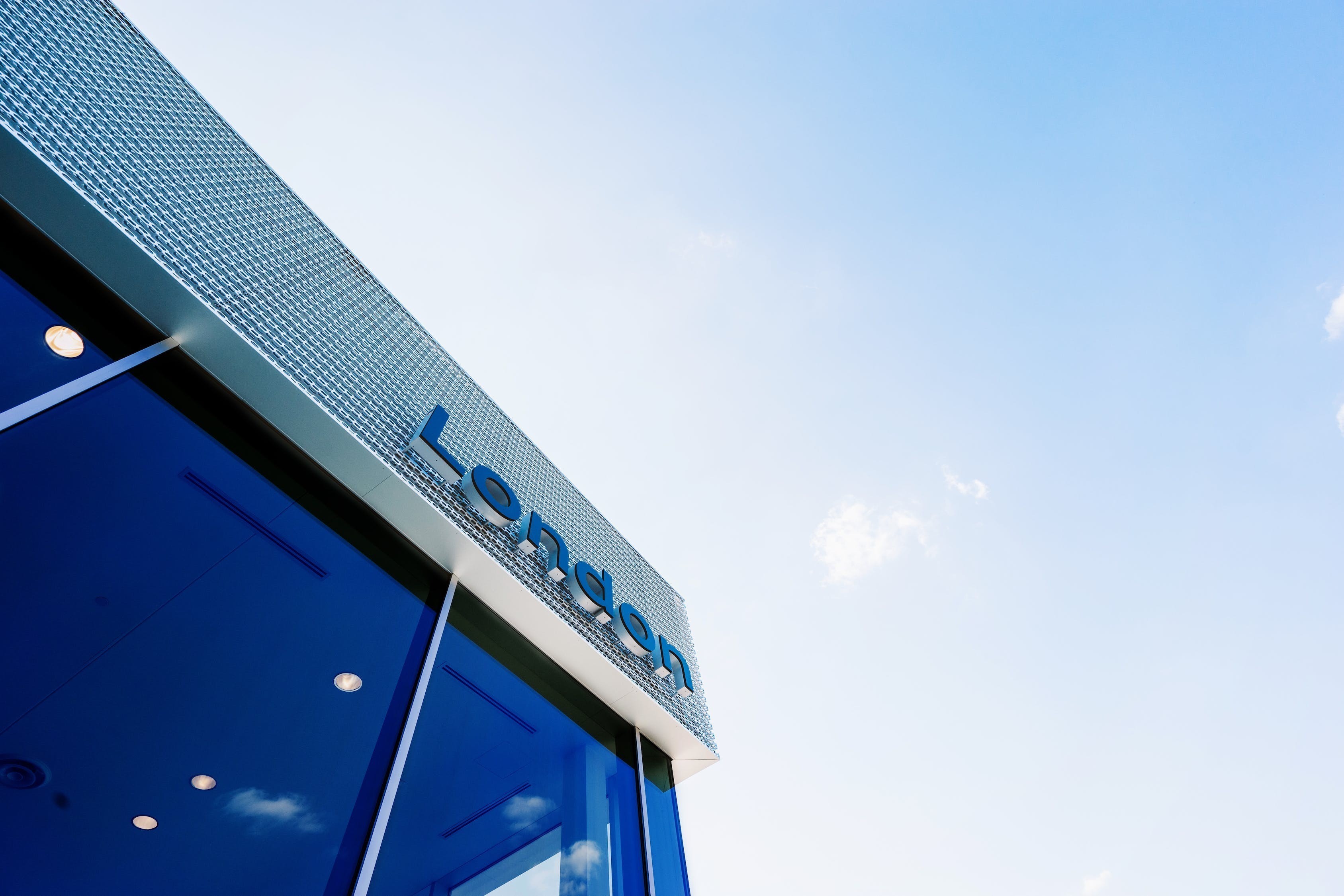 太原市迎澤區龍盛彩水族經銷部 太原市迎澤區龍盛彩水族經銷部 全國水族館企業名錄 第2張