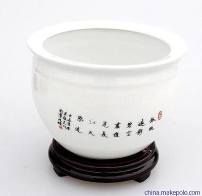 魚(yú)缸水泵如何放置吸便好（