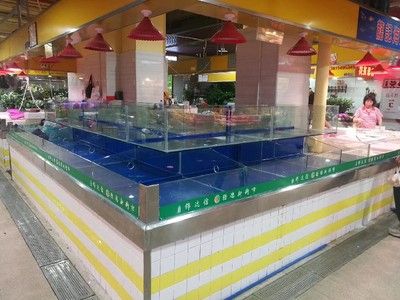 海城地區(qū)有多家店鋪和市場(chǎng)提供魚(yú)缸銷(xiāo)售服務(wù)以下是幾個(gè)具體的購(gòu)買(mǎi)地點(diǎn)：北海市海城區(qū)湯姆寵物用品市場(chǎng)