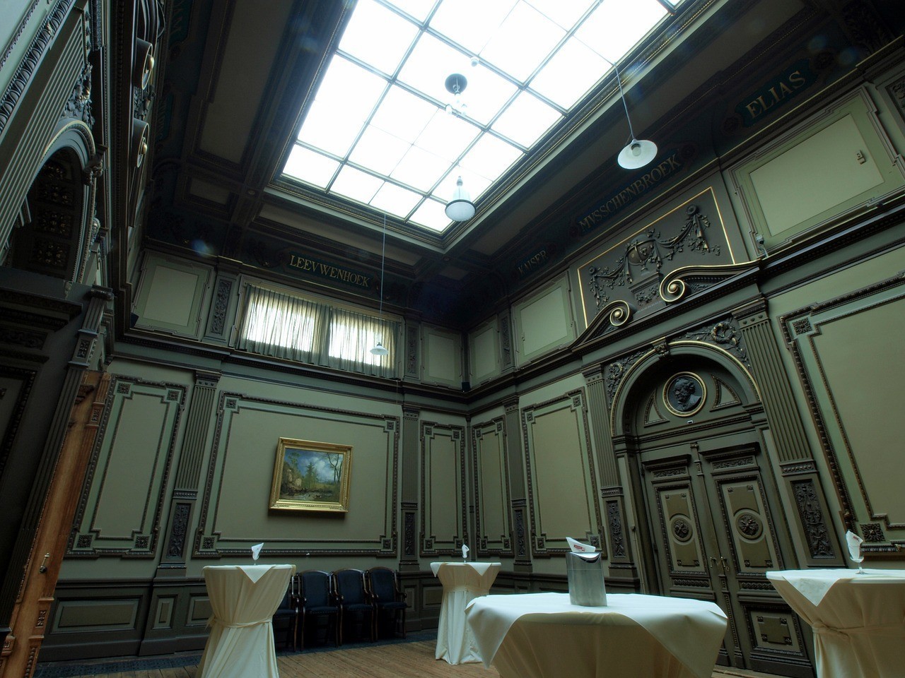 奉賢縣南橋鎮晶藝玻璃裝潢店