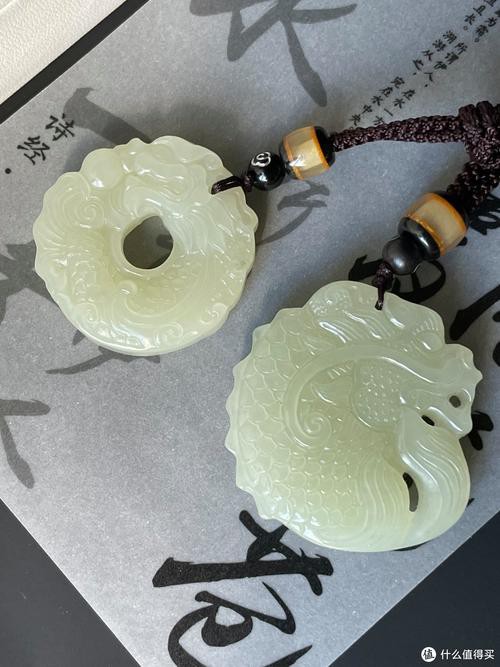 和田玉龍魚吊墜圖片及價格