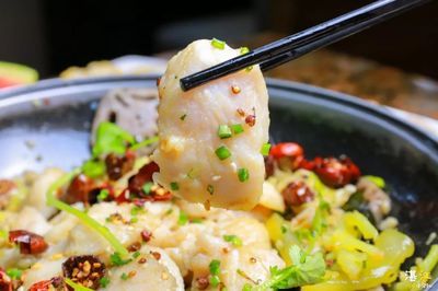 金椒龍魚是什么魚：金椒龍魚是一種通過特殊烹飪技術制作而成的魚類菜品