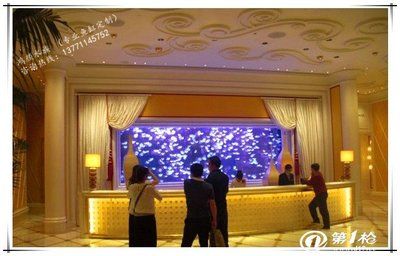 制作鋼化玻璃魚缸需要考慮的問題：制作鋼化玻璃魚缸的注意事項(xiàng)