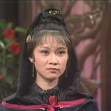 龍魚尺寸與魚齡，龍魚的尺寸與其年齡之間存在密切關系，龍魚的尺寸與其年齡密切相關