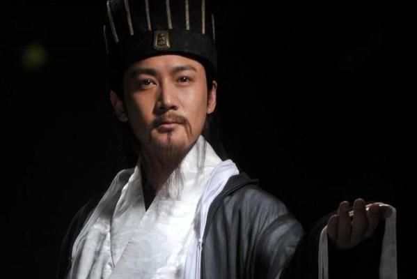 金龍魚還是長壽花（金龍魚和長壽花哪個好）