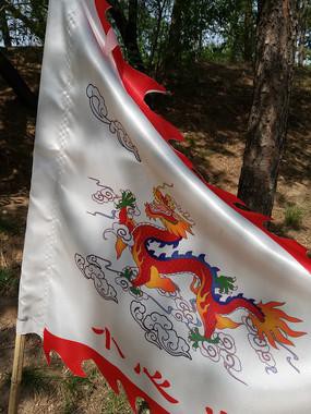 能否提供幾張現(xiàn)代黑龍旗的圖片？