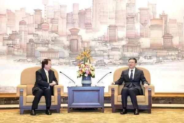 金龍魚懂事長叫什么名（金龍魚的董事長是誰）