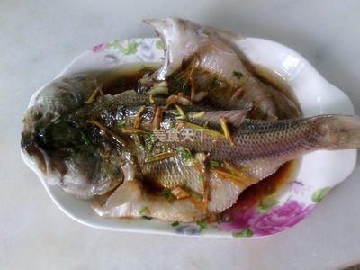 怎樣調理龍魚腸胃好：炒龍魚是一道美味的菜肴，特別是在中國