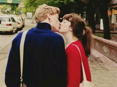 紅龍魚贊美的句子：關于紅龍魚的贊美句子